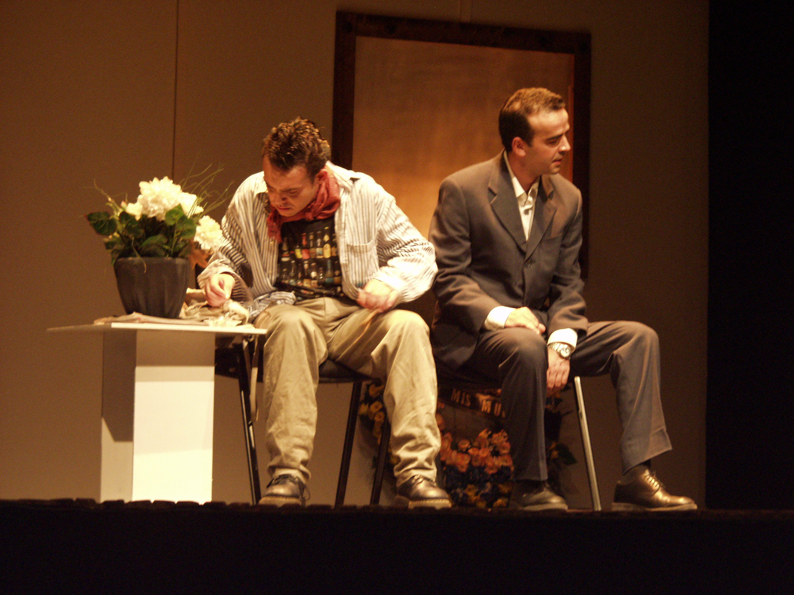 Obra de teatro "Por mis muertos"
